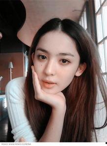 古力娜扎基本资料,新疆美女的璀璨星途与时尚魅力