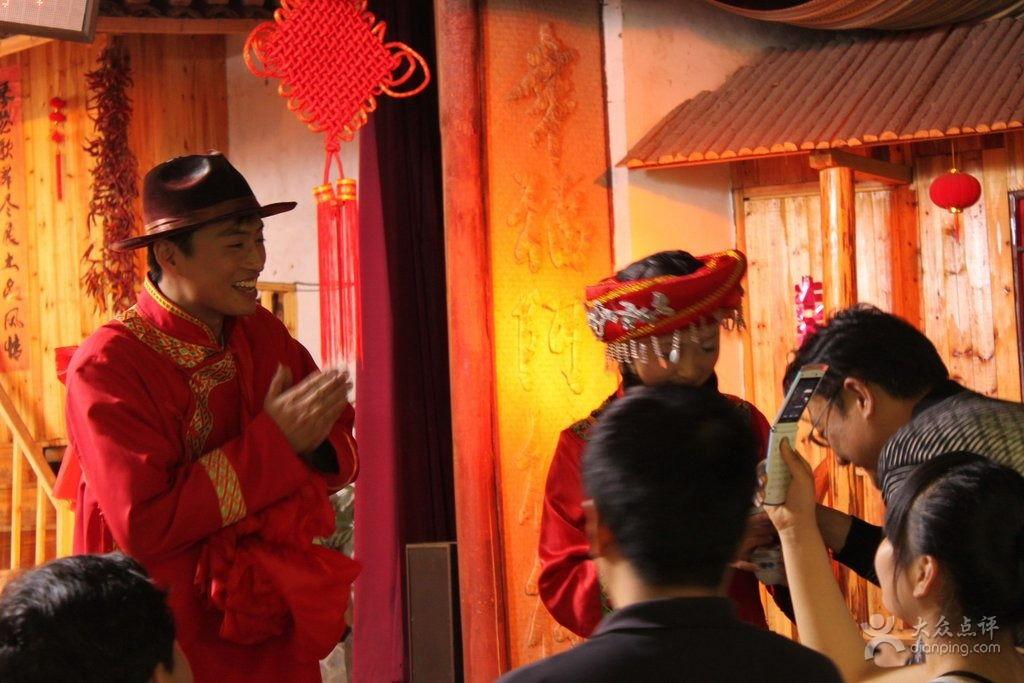 喝喜酒图片,喜酒图片中的幸福瞬间